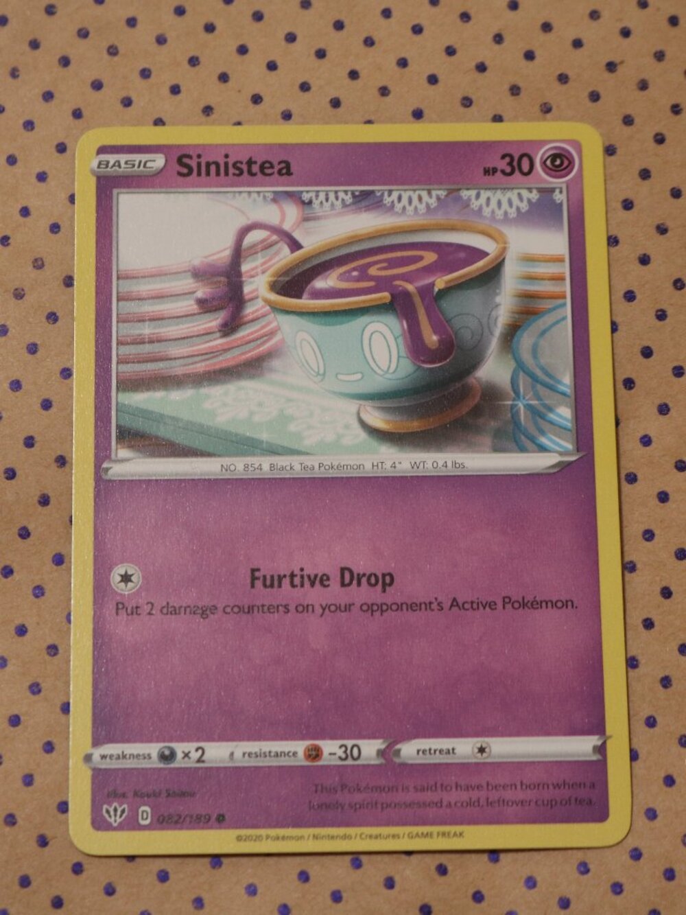 Sinistea 082/189 Pokemon Card (2020)